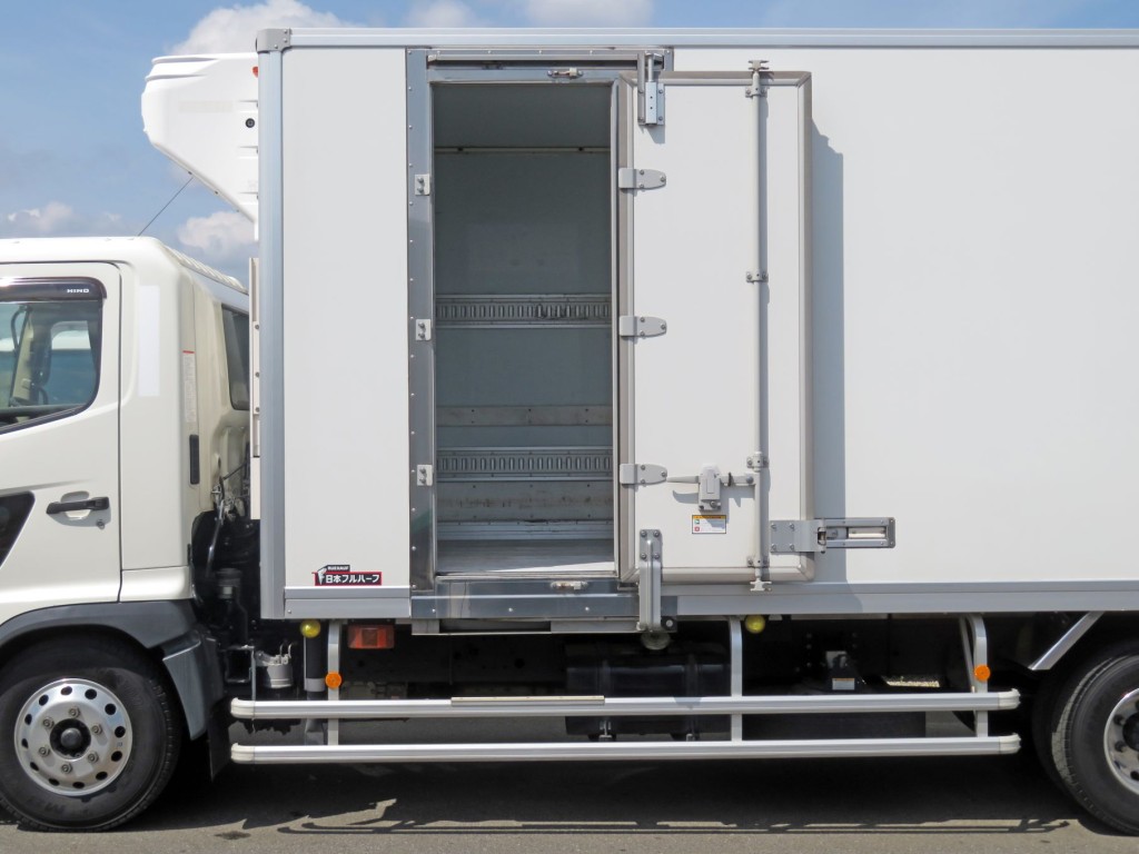 日野 レンジャー 2KG-FC2ABA(2WD)の写真8