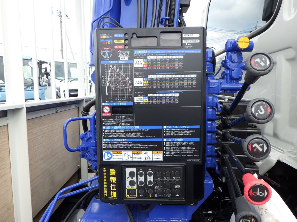 空車時定格荷重及び作業半径ー揚程図です。|日野 レンジャー 2KG-FE2ACAの写真13