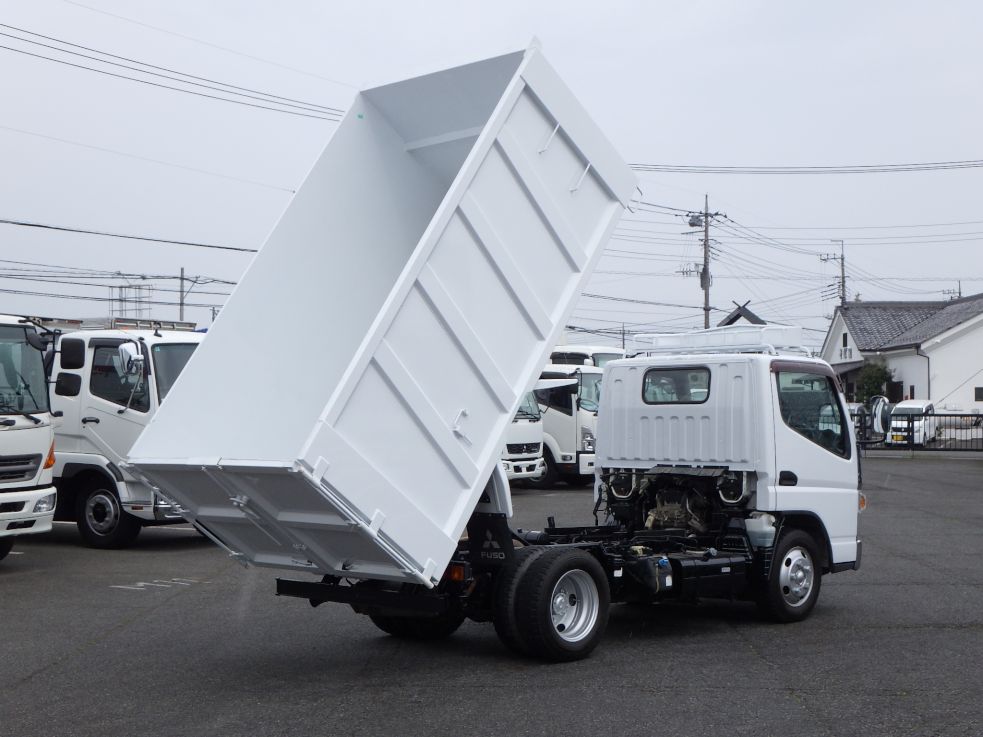 三菱 キャンター TPG-FBA60(2WD)の写真4
