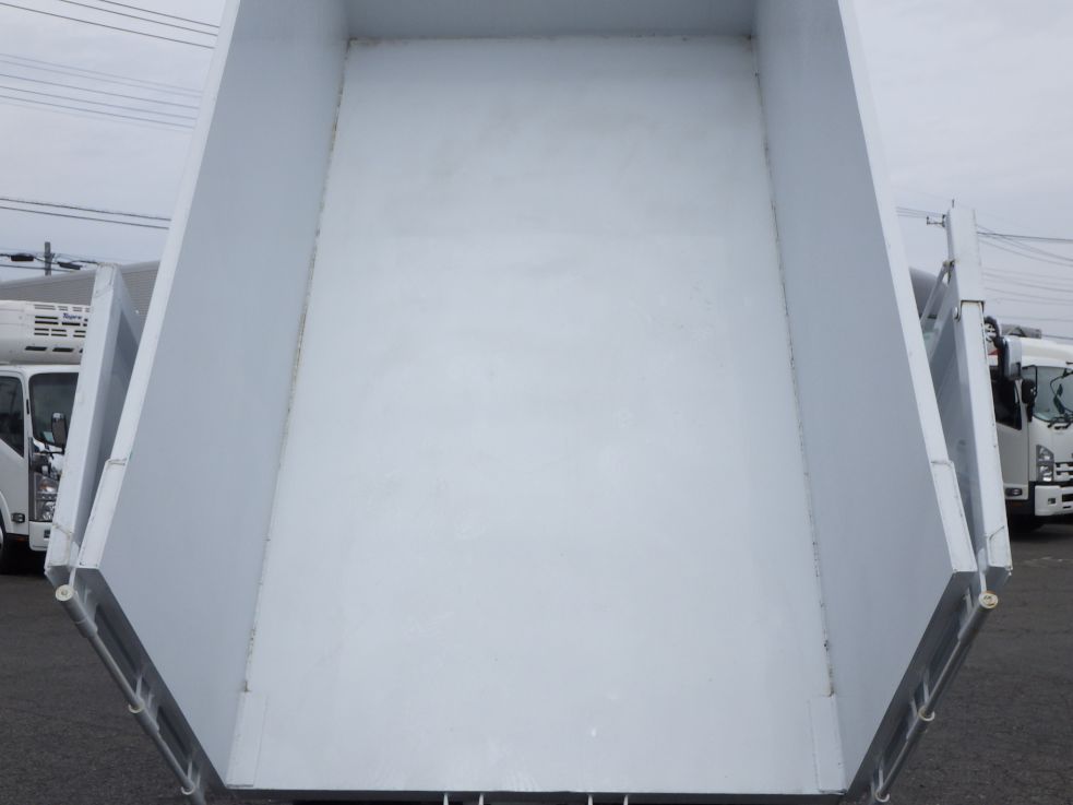 床の状態です。|三菱 キャンター TPG-FBA60(2WD)の写真8