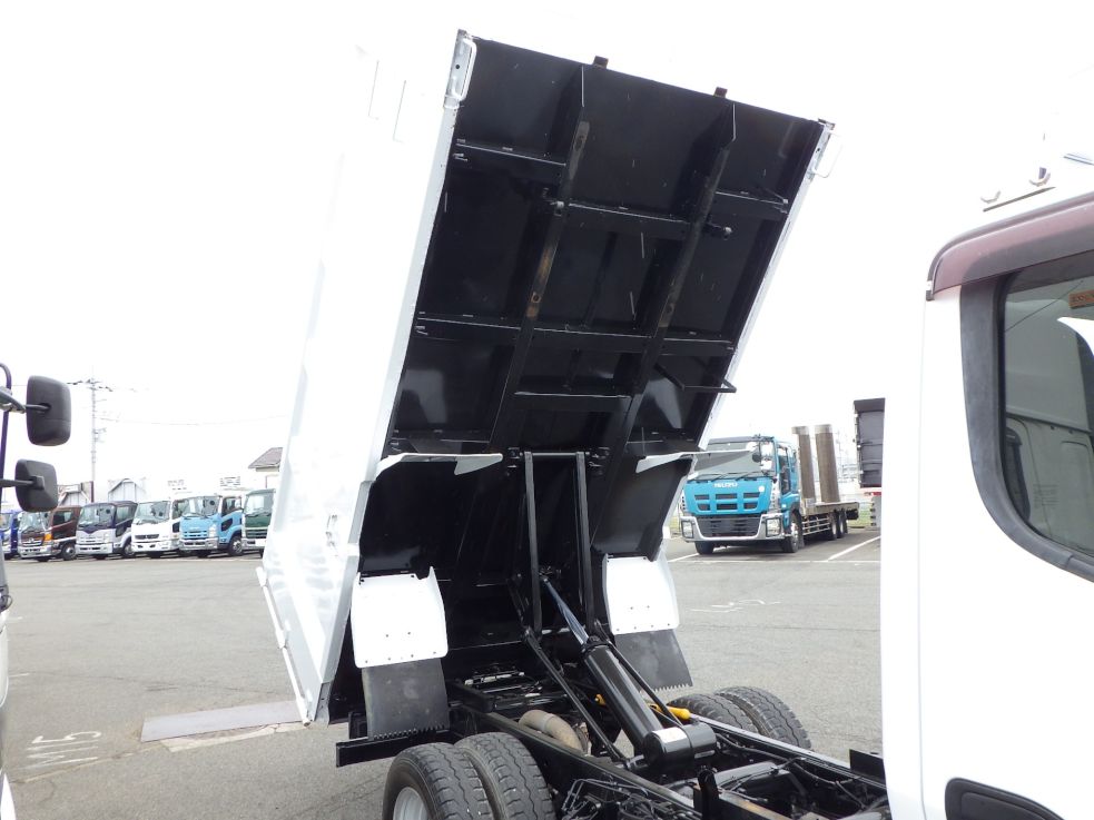 ボディー裏側の状態です。|三菱 キャンター TPG-FBA60(2WD)の写真9