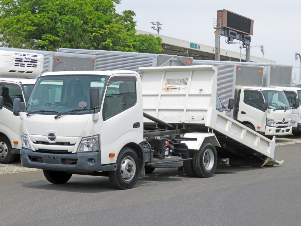 日野 デュトロ 2KG-XZU700X(2WD)の写真1