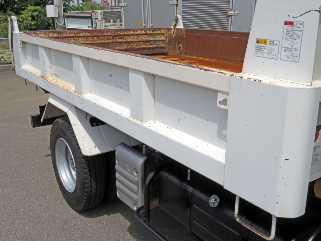 ボディー運転席側各所に細かいキズ・サビがあります。|日野 デュトロ 2KG-XZU700X(2WD)の写真39