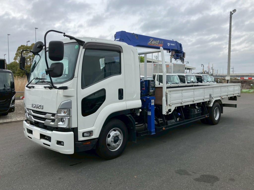 いすゞ フォワード 2PG-FRR90S2(2WD)の写真1