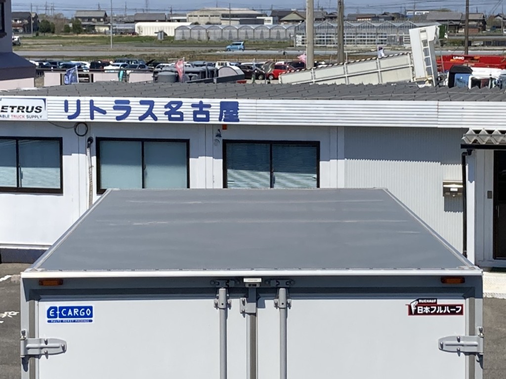 ボデールーフの状態です。|いすゞ エルフ 2RG-NPR88AN(2WD)の写真35