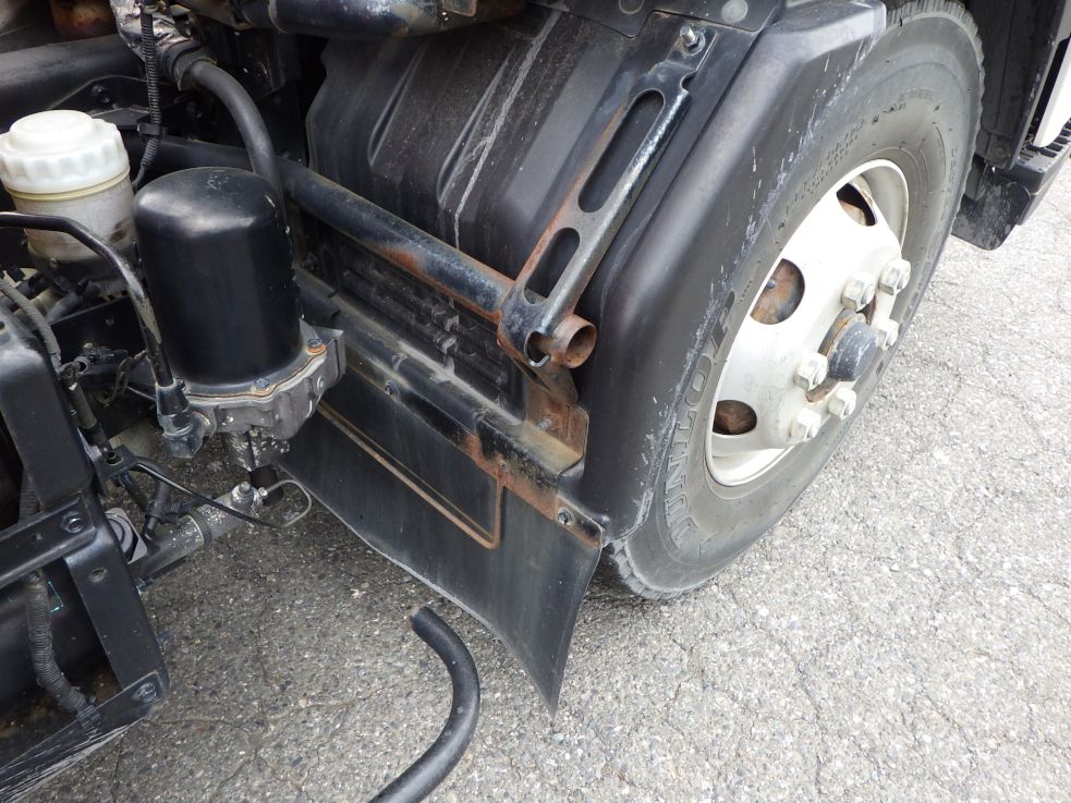 左右のドロヨケにサビがあります。|いすゞ フォワード TKG-FRR90S1(2WD)の写真35