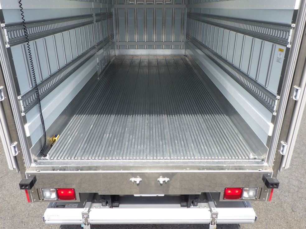 床の状態です。（　I　型キーストンです）|日野 レンジャー 2KG-FD2ABG(2WD)の写真10