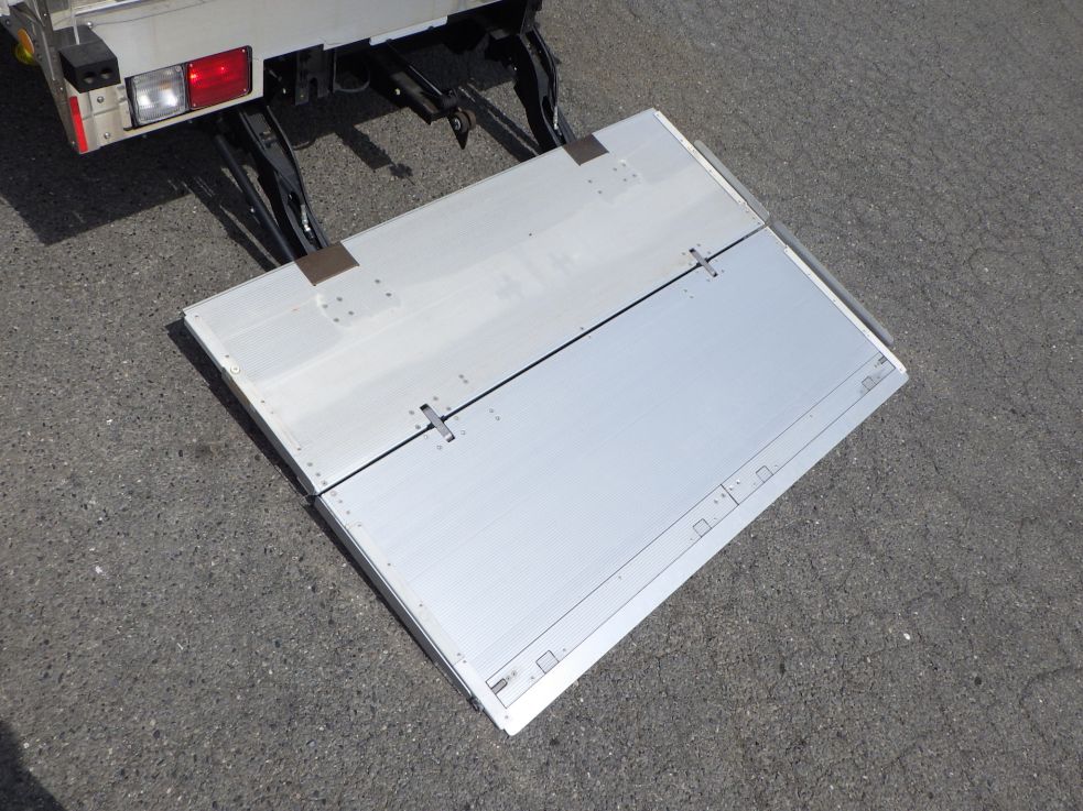 ゲートのステージ状態です。|日野 レンジャー 2KG-FD2ABG(2WD)の写真13