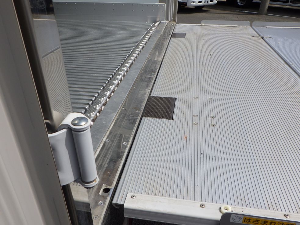 日野 レンジャー 2KG-FD2ABG(2WD)の写真14