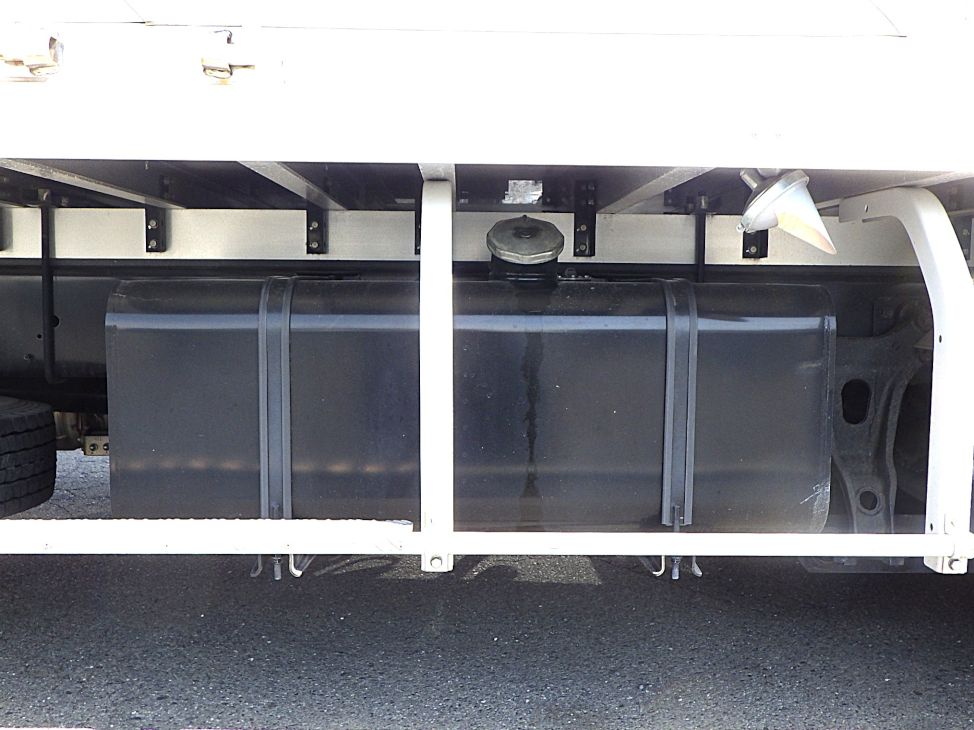 燃料タンクは２００Lです。|日野 レンジャー 2KG-FD2ABG(2WD)の写真20