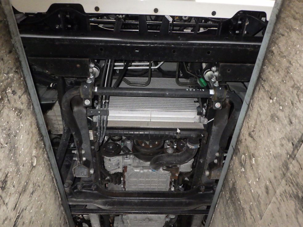 ボディー下周りの状態です。|日野 レンジャー 2KG-FD2ABG(2WD)の写真33