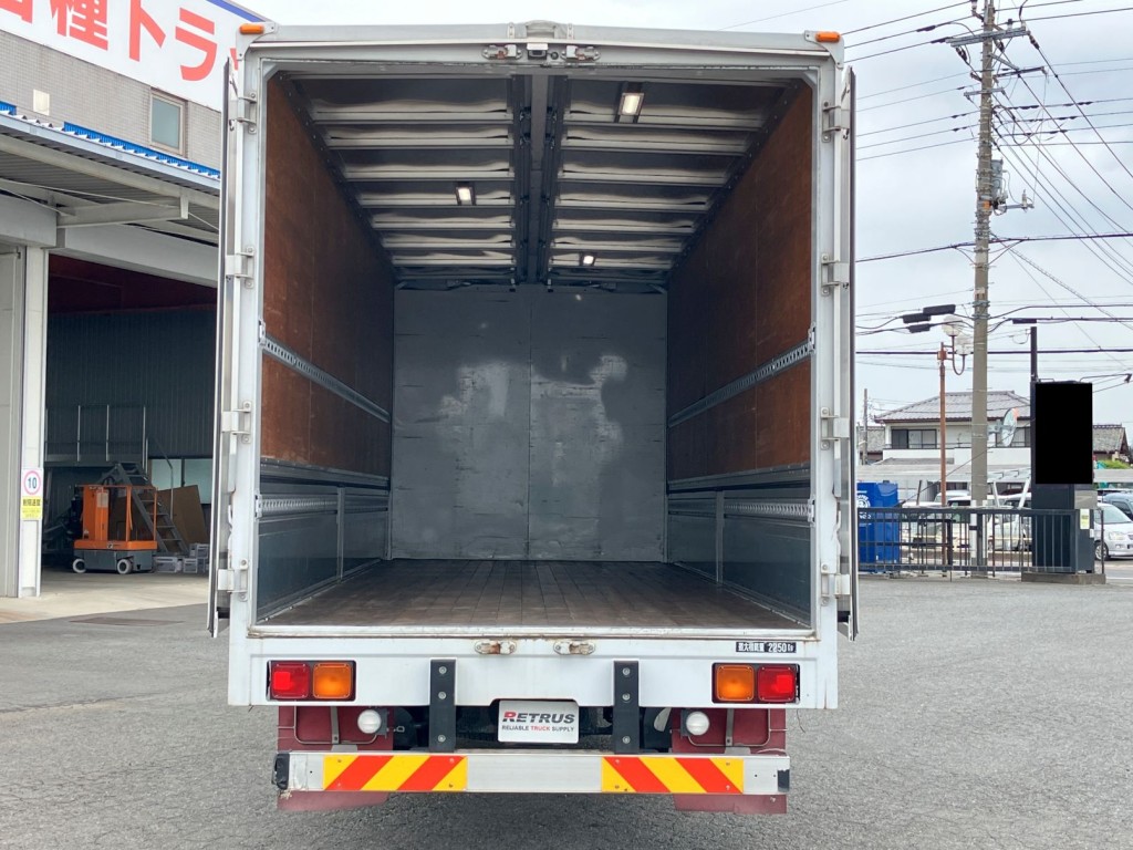 荷台全体の状態です。|三菱 ファイター 2KG-FK61F(2WD)の写真8