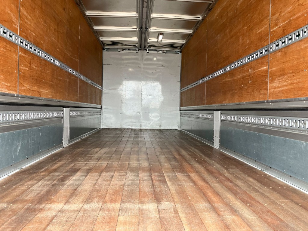 三菱 ファイター 2KG-FK61F(2WD)の写真10