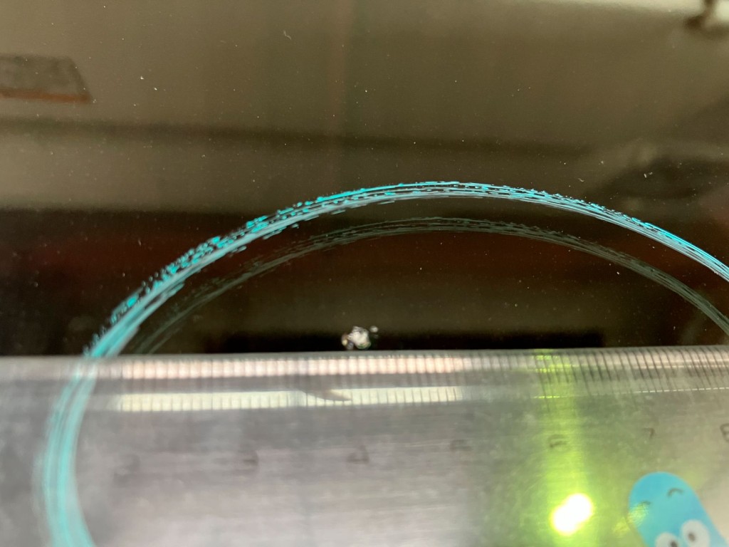 フロントガラスに飛び石があります。数か所あります|三菱 ファイター 2KG-FK61F(2WD)の写真20