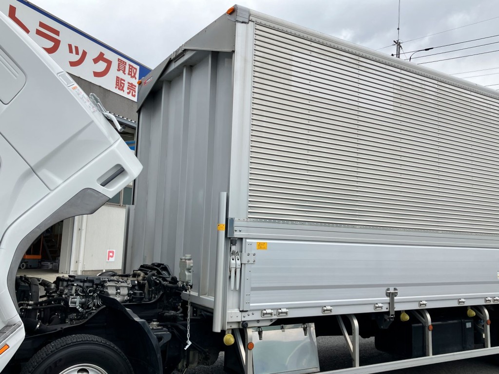 ボデー前面の状態です。|三菱 ファイター 2KG-FK61F(2WD)の写真35