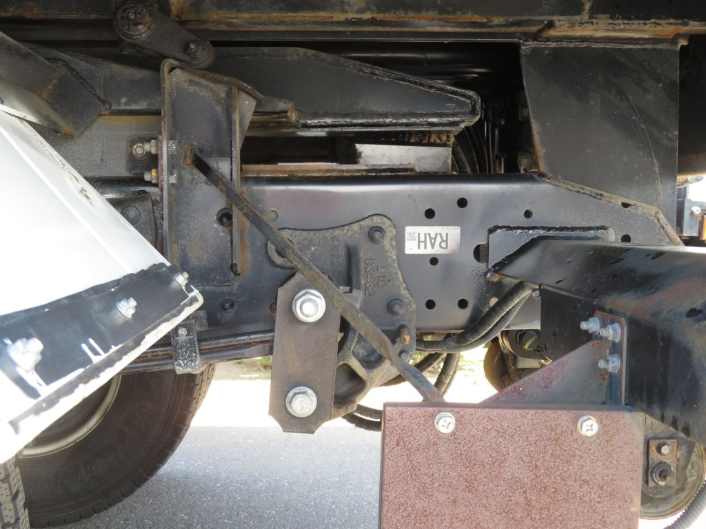 シャーシの状態です。|いすゞ エルフ TKG-NPR85YN(2WD)の写真7