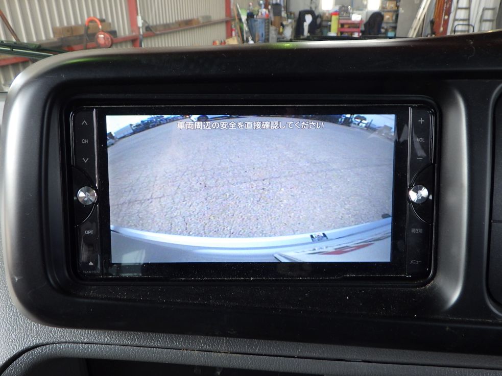 ナビ一体型バックモニター付きです。|日野 デュトロ SKG-XZB50Mの写真20