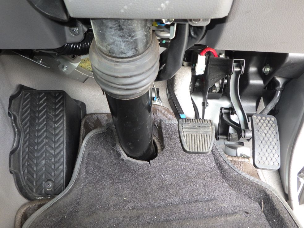 2ペダルです。|日野 デュトロ SKG-XZB50Mの写真24