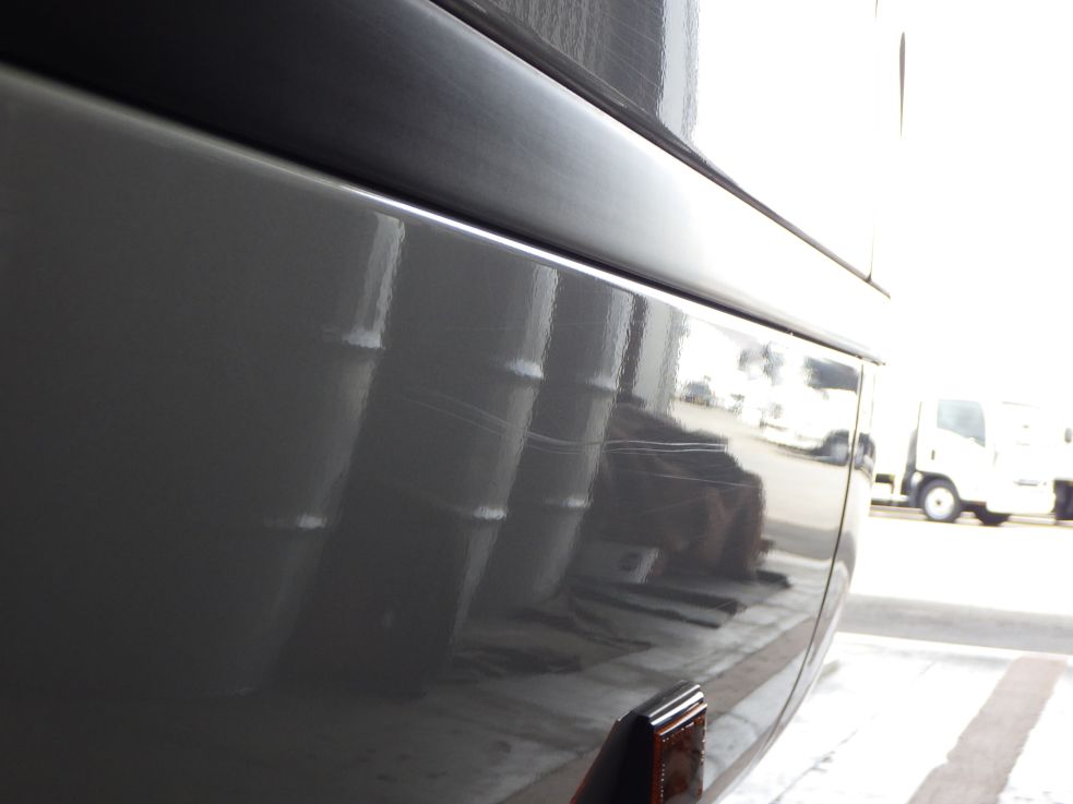 助手席側ボディー後方にスレがあります。|日野 デュトロ SKG-XZB50Mの写真29