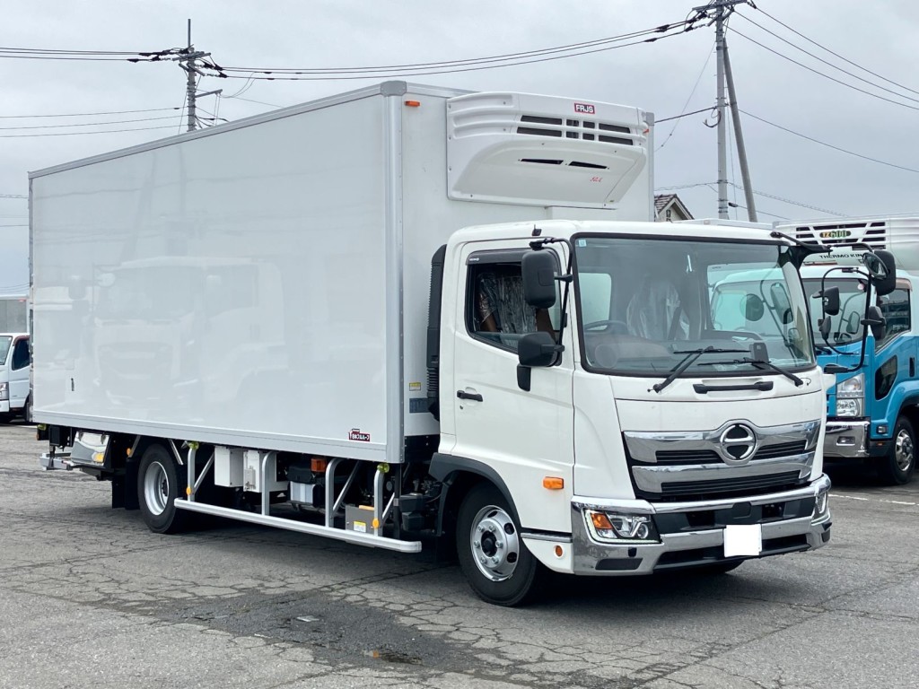 日野 レンジャー 2KG-FC2ABG(2WD)の写真2