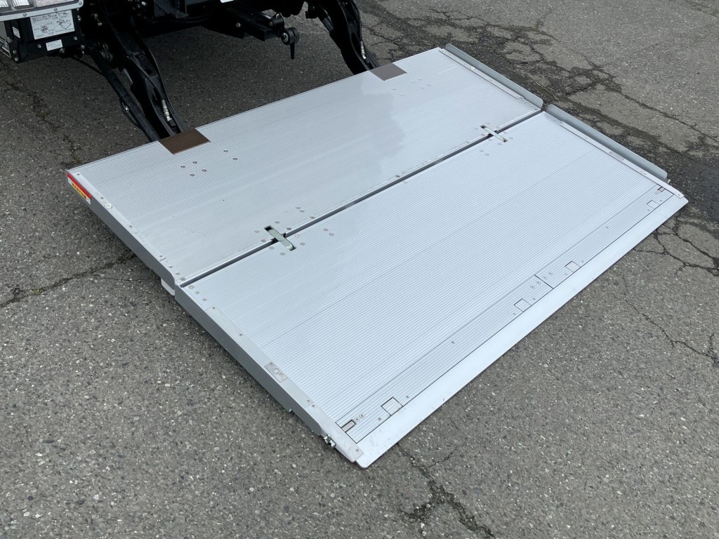 日野 レンジャー 2KG-FC2ABG(2WD)の写真14