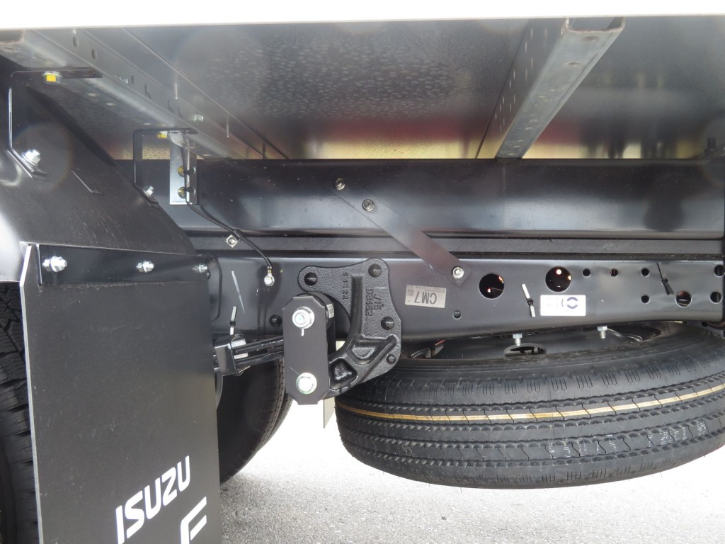 シャーシとネタの状態です。|いすゞ エルフ 2TG-NMR88AM(2WD)の写真5