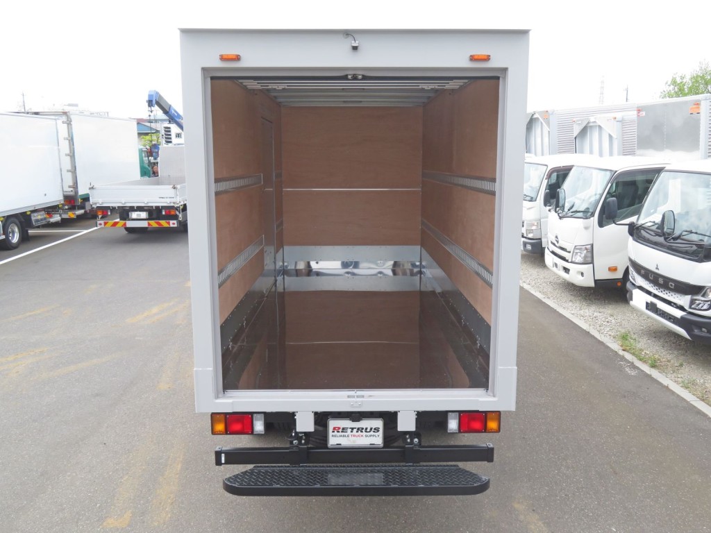 いすゞ エルフ 2RG-NMR88AM(2WD)の写真7