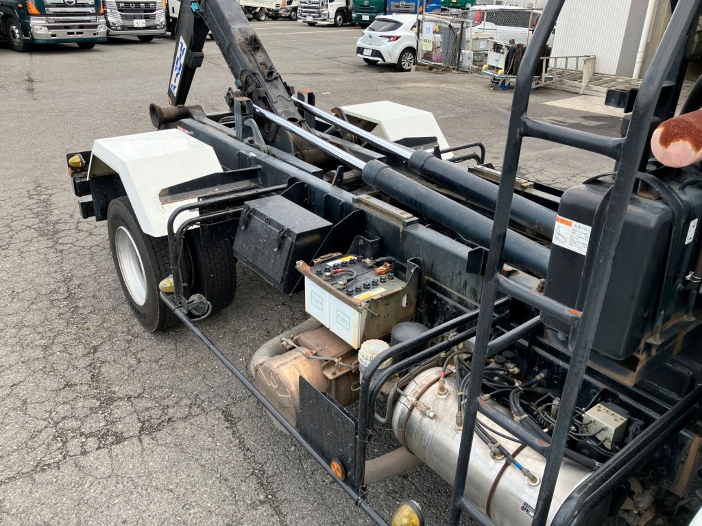 三菱 ファイター TKG-FK71F(2WD)の写真8