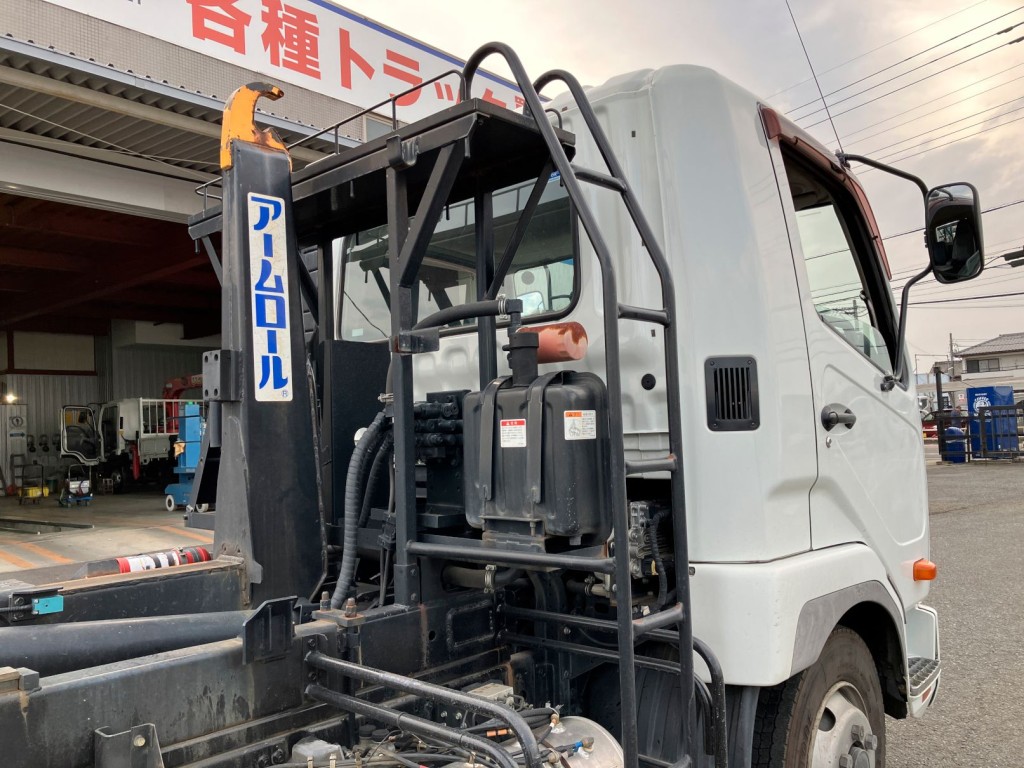 三菱 ファイター TKG-FK71F(2WD)の写真10