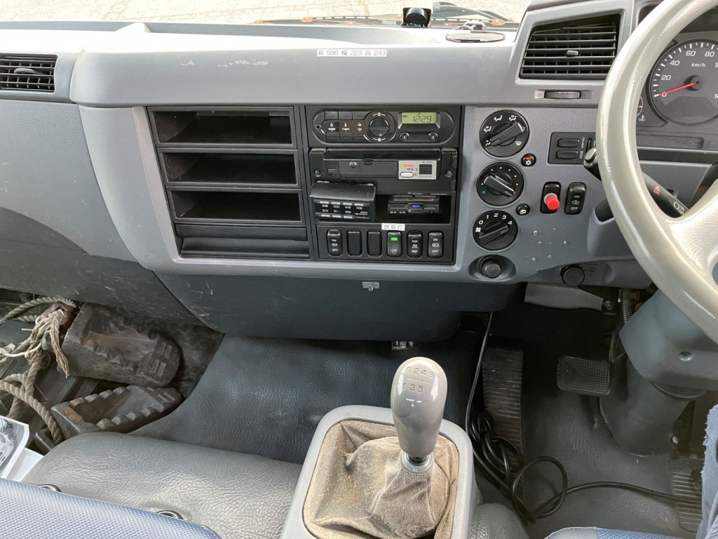 三菱 ファイター TKG-FK71F(2WD)の写真12