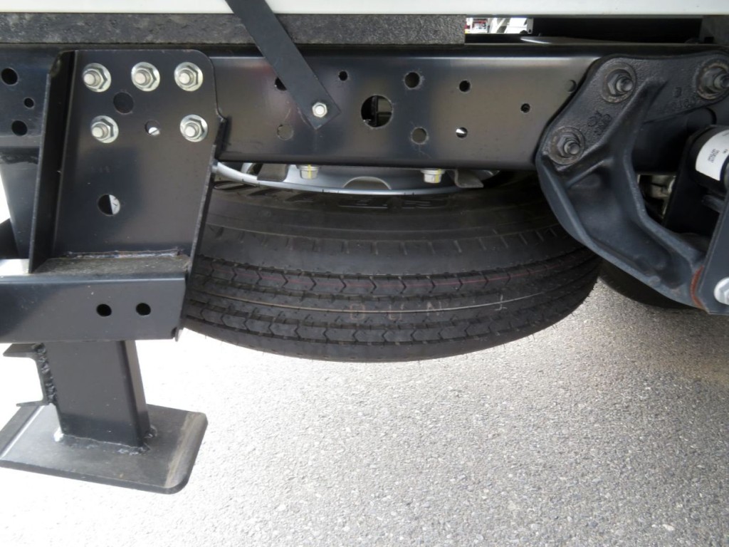 スペアタイヤ付きです。|日野 デュトロ 2KG-XZU712M(2WD)の写真20
