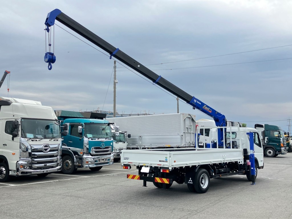 三菱 キャンター 2PG-FEB80(2WD)の写真4