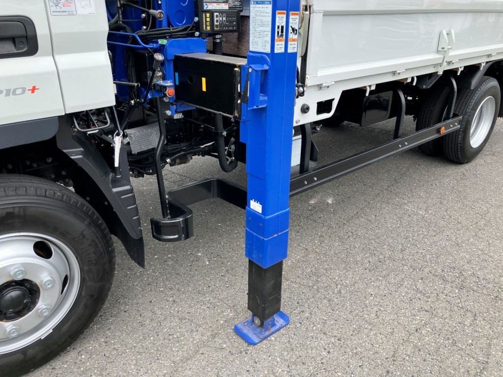 三菱 キャンター 2PG-FEB80(2WD)の写真11