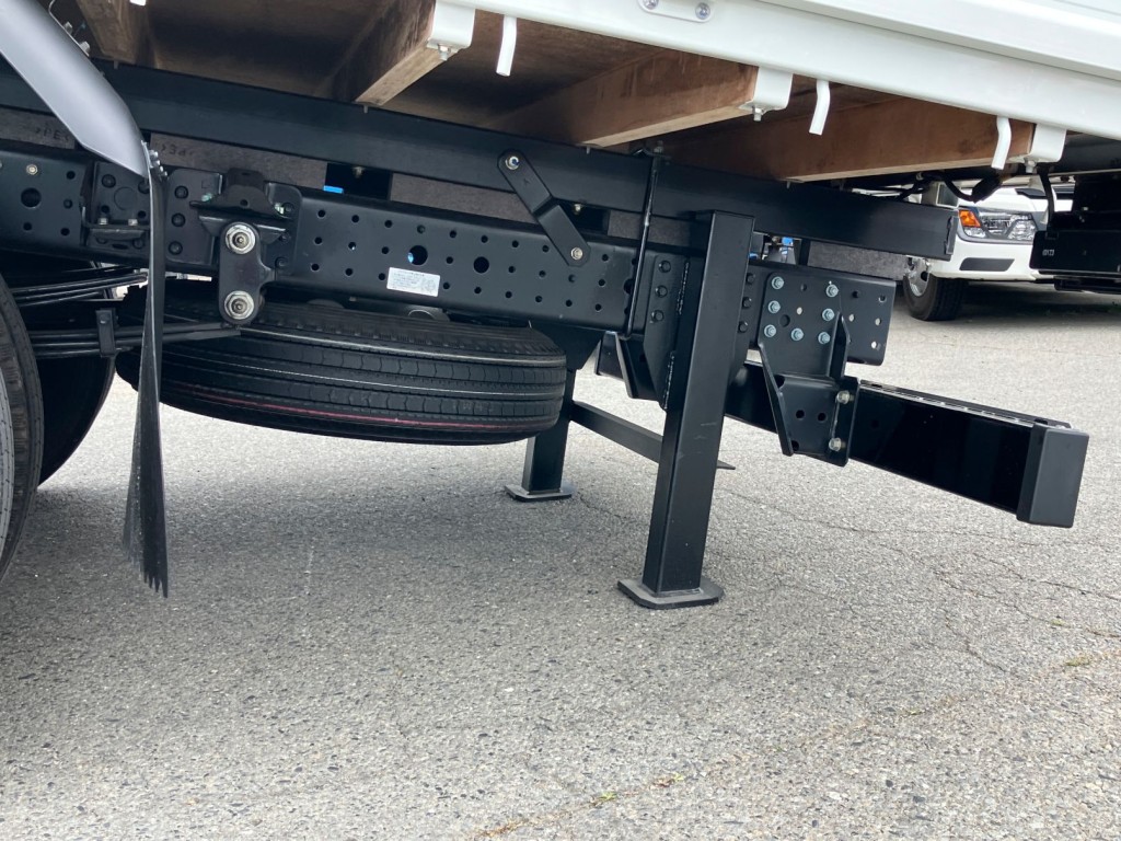 三菱 キャンター 2PG-FEB80(2WD)の写真14