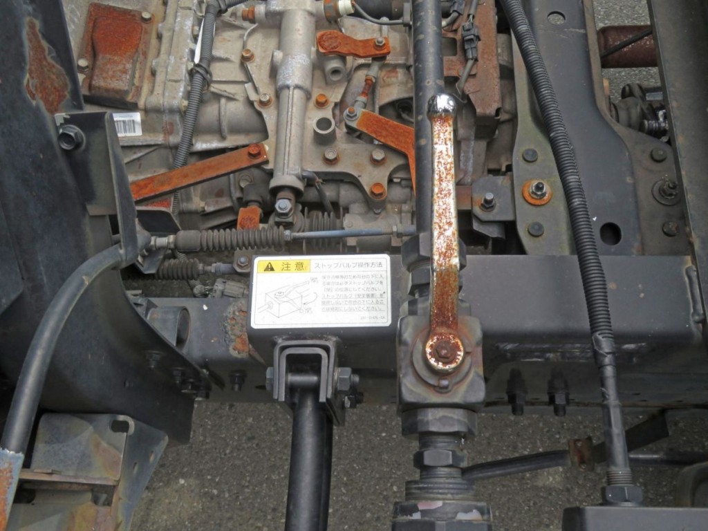 油圧のストップレバーです。|いすゞ フォワード LKG-FTR90S2の写真18
