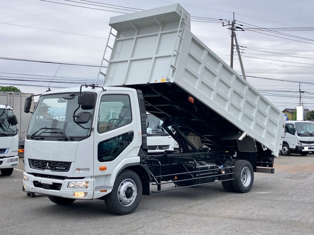 三菱 ファイター 2KG-FK72FZの写真1