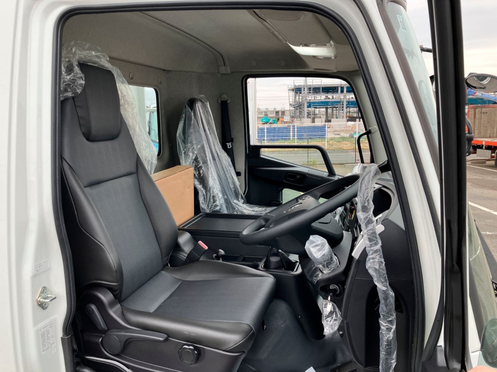 三菱 ファイター 2KG-FK72FZの写真5