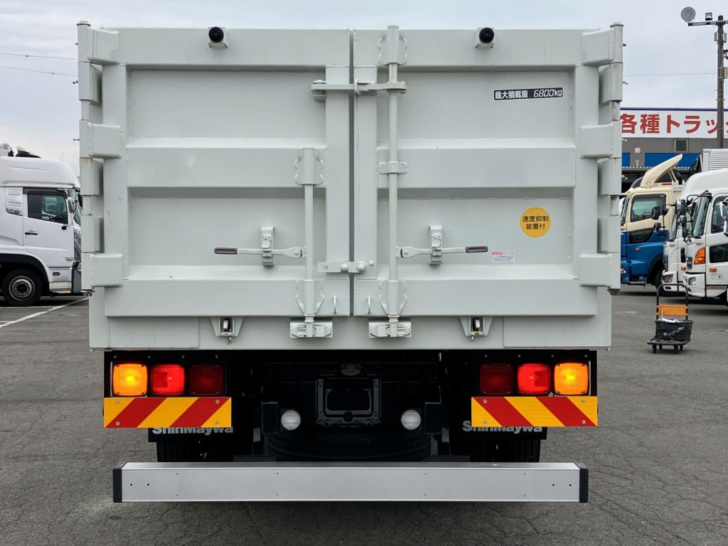 三菱 ファイター 2KG-FK72FZの写真7