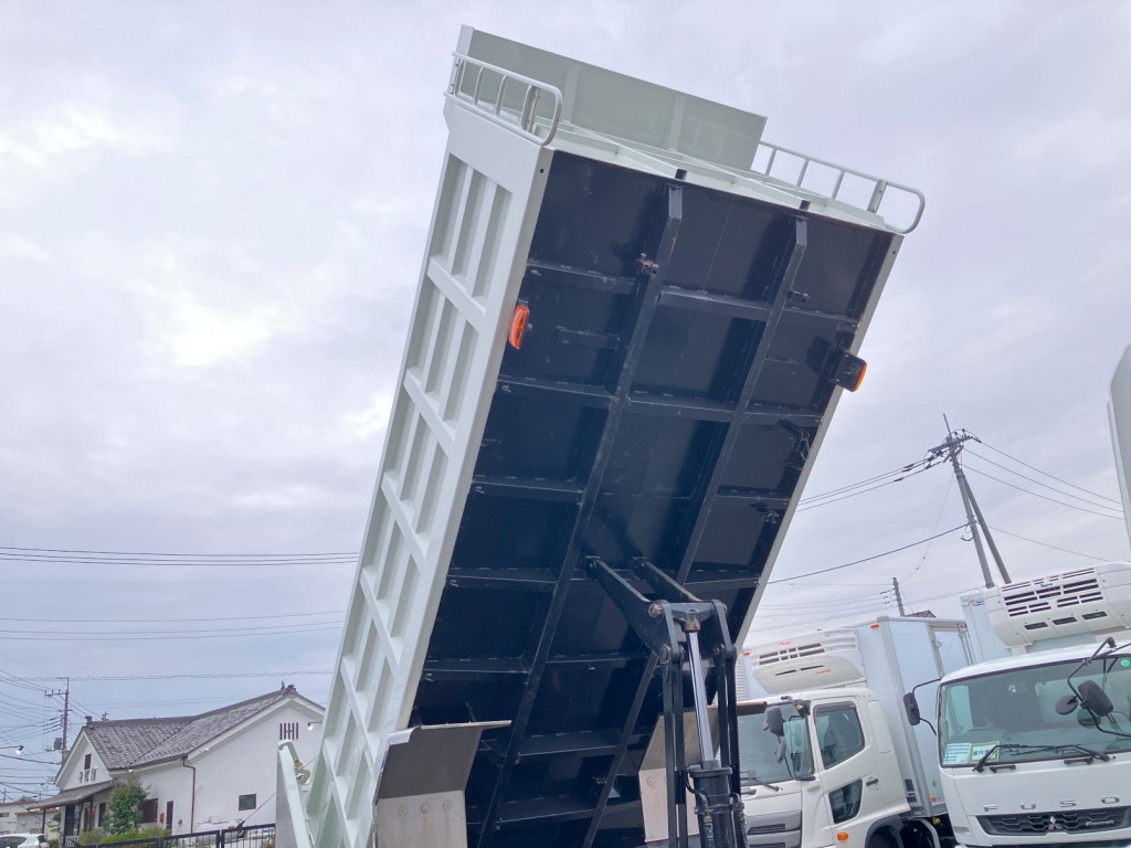 三菱 ファイター 2KG-FK72FZの写真11