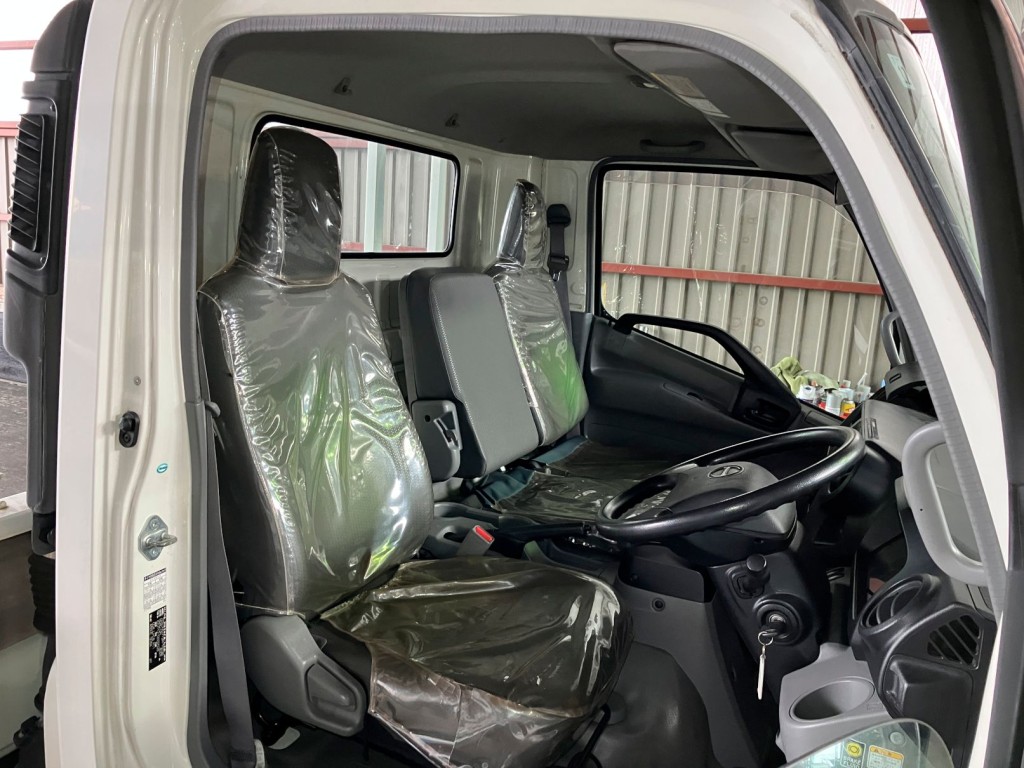 日野 デュトロ TPG-XZU712M(2WD)の写真5