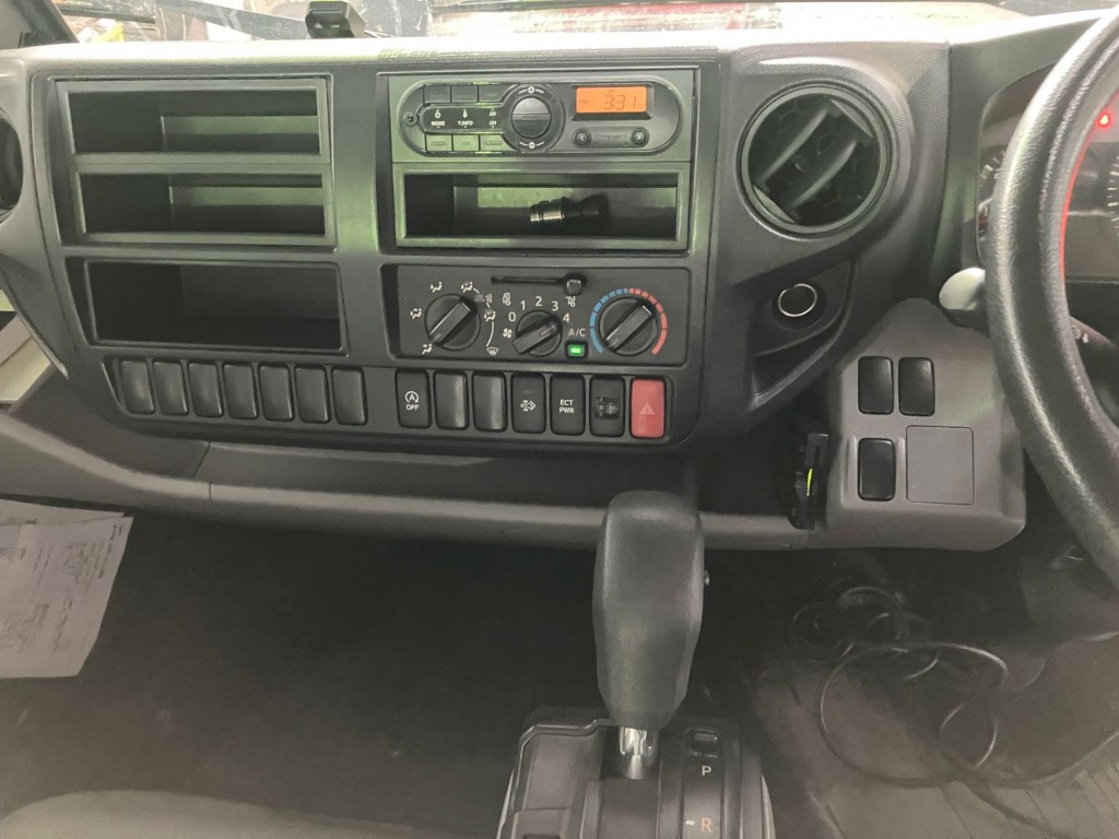 日野 デュトロ TPG-XZU712M(2WD)の写真12