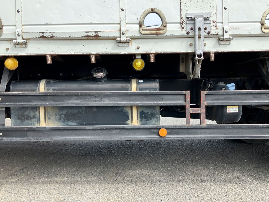 燃料タンクは200L・鉄製です。|三菱 ファイター QKG-FK62FZの写真16