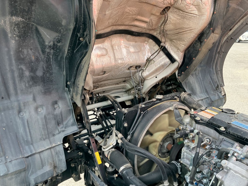 キャブ裏側の状態です。|三菱 ファイター QKG-FK62FZの写真38