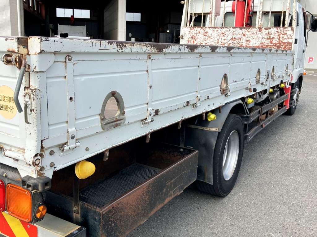 運転席側アオリにキズ・凹み・サビがあります。|三菱 ファイター QKG-FK62FZの写真45