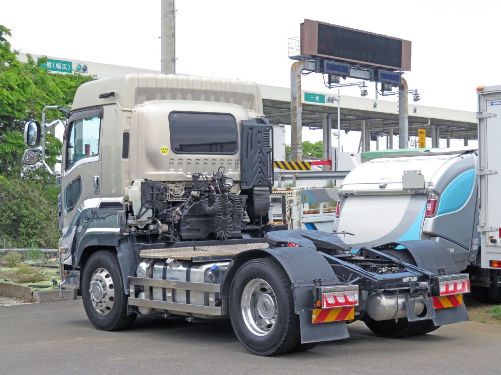 いすゞ ギガ QKG-EXD52BDの写真3
