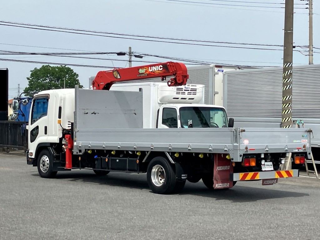 いすゞ フォワード 2RG-FRR90S2(2WD)の写真3