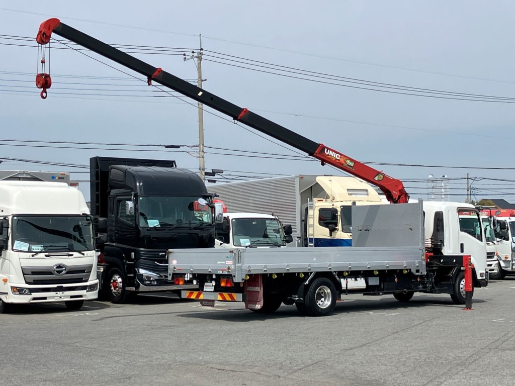 いすゞ フォワード 2RG-FRR90S2(2WD)の写真4