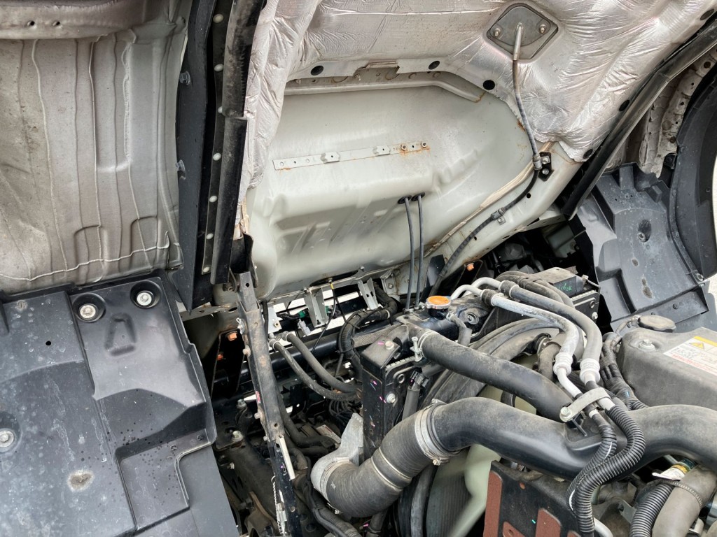 キャブ裏側の状態です。|いすゞ フォワード 2RG-FRR90S2(2WD)の写真42