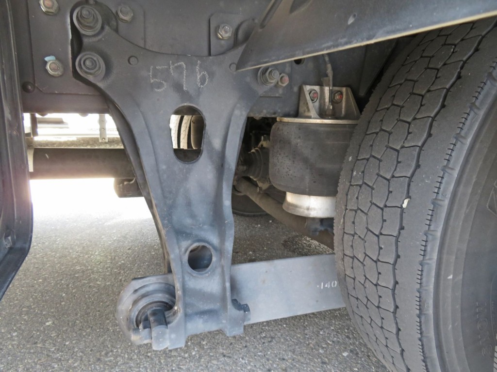 エアサスです。|日野 レンジャー 2KG-FD2ABG(2WD)の写真5
