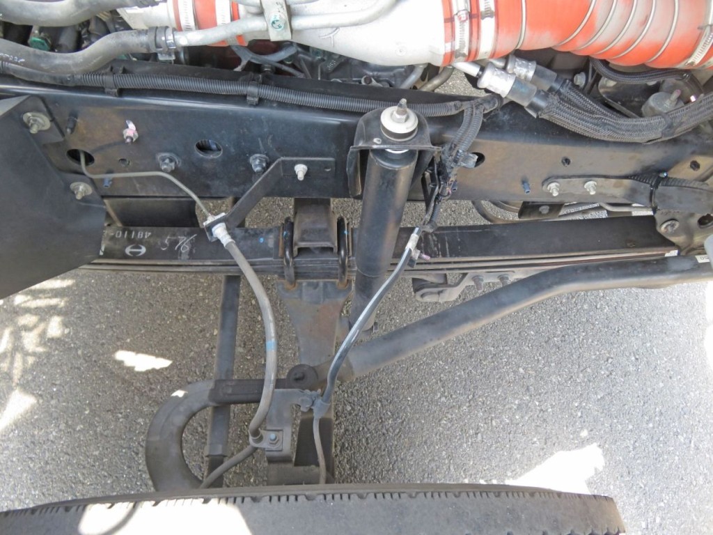 脚廻りにサビがあります。|日野 レンジャー 2KG-FD2ABG(2WD)の写真39